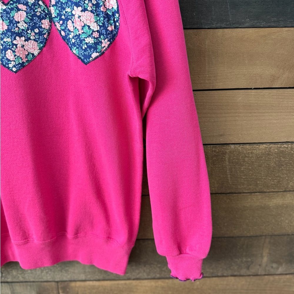 Vintage Handmade Pink Heart Sweatshirt Floral Appliqué Cozy Fleece - Picture 8 of 10